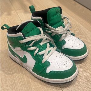 Nike Jordan 1 mid toddler size 10c lucky green